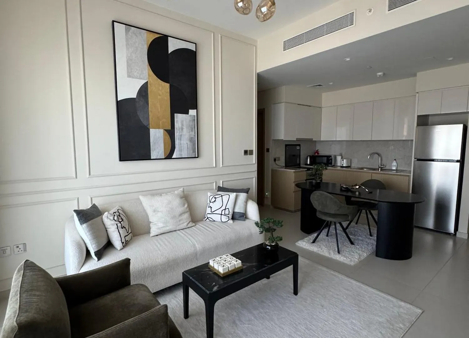 Burj Royale High Floor Apartment Near Dubai Mall